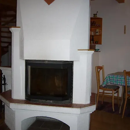 شاليه Ala ديمانوفْشكا دولِنا